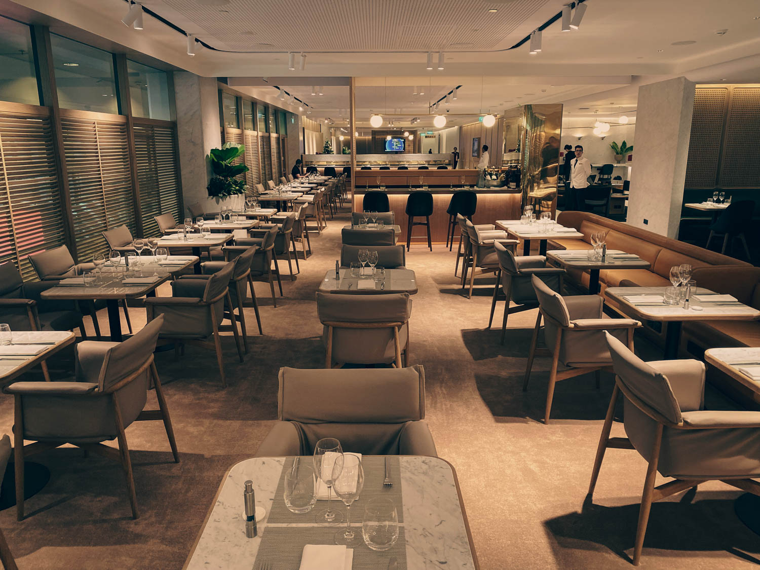 Airport Lounge Reviews